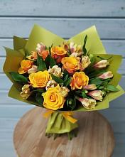 Букет цветов из:  Альстромерии и Розы в Ясной Поляне