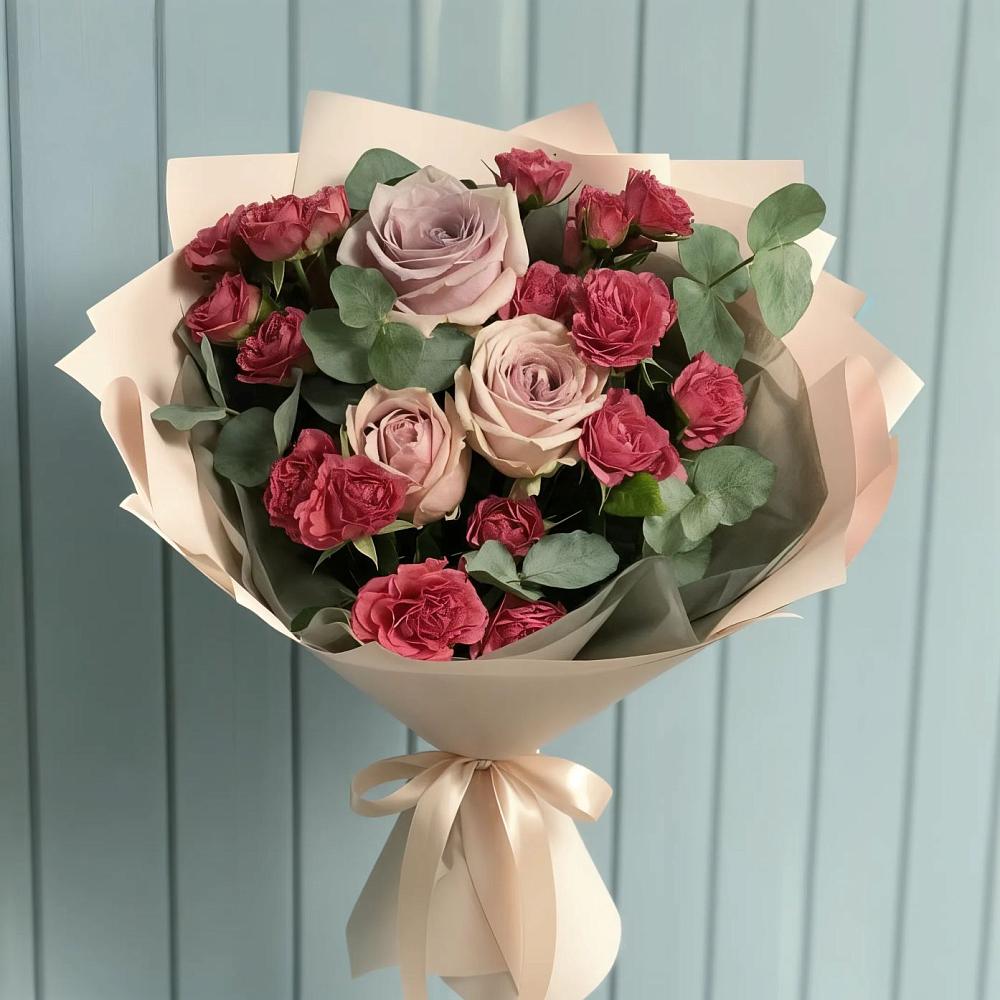 Букет цветов из: Гвоздики и Розы в Ясной Поляне