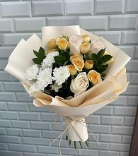 Букет цветов из:  Розы и Хризантемы в Ясной Поляне
