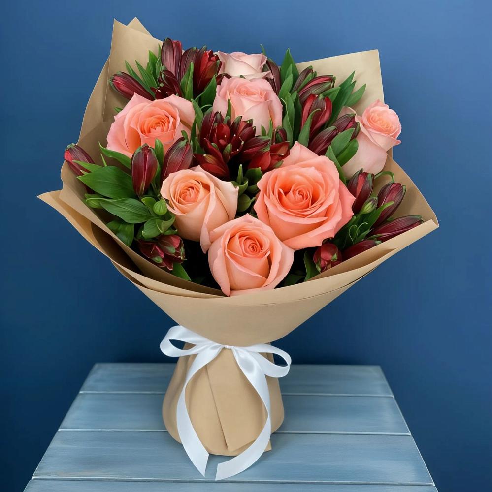 Букет цветов из: Розы и Альстромерии в Ясной Поляне