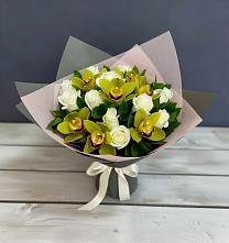 Букет цветов из:  Орхидеи и Розы в Ясной Поляне