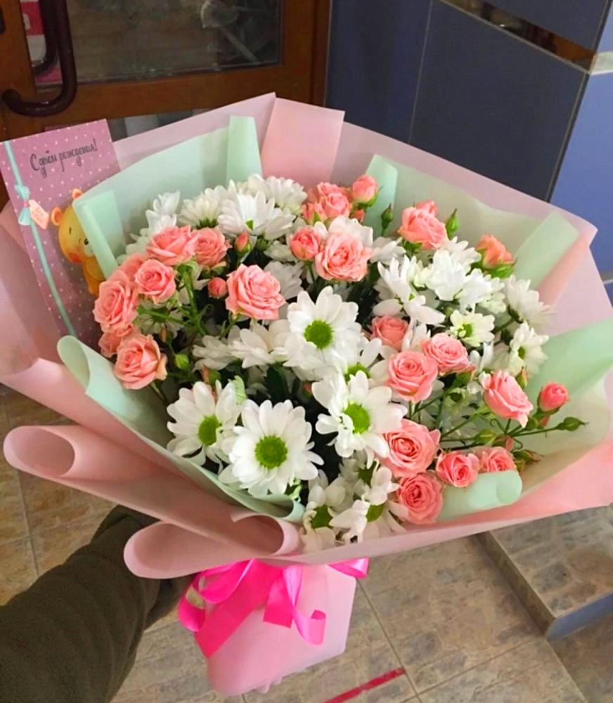 Букет цветов из: Розы и Хризантемы в Ясной Поляне