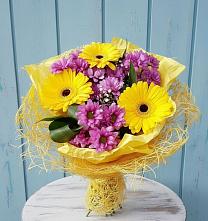 Букет цветов из:  Хризантемы и Герберы в Ясной Поляне