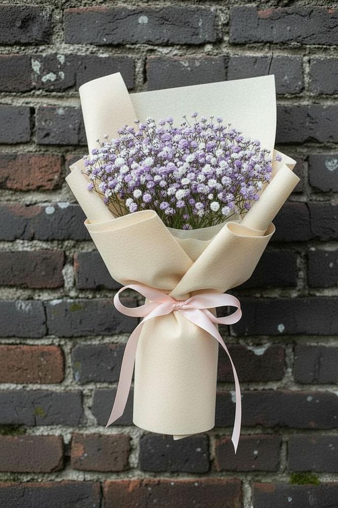 Букет цветов из: Гипсофила в Ясной Поляне