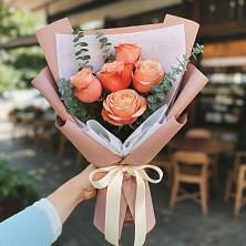 Букет цветов из:  Розы в Ясной Поляне