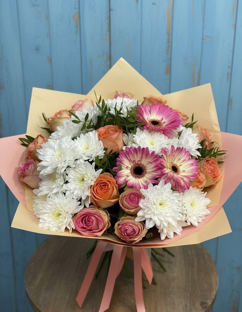 Букет цветов из: Розы, Герберы и Хризантемы в Ясной Поляне