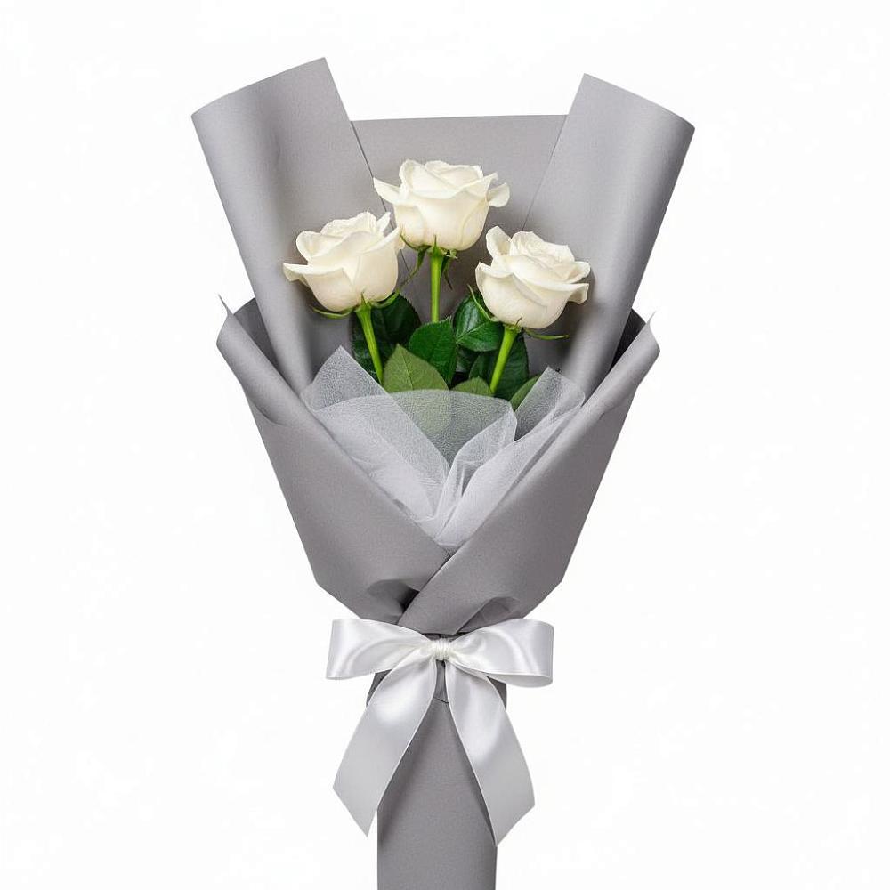 Букет 3 белые розы в Ясной Поляне