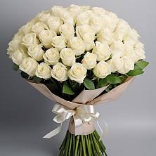 Букет 101 беля роза Белоснежка в Ясной Поляне