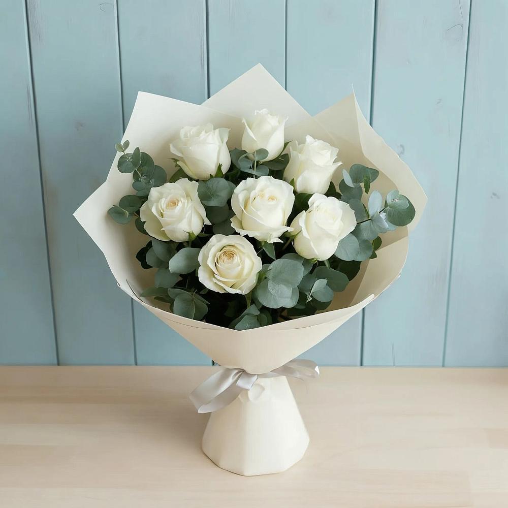Букет Белые розы в Эвкалипте в Ясной Поляне