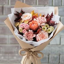 Букет цветов из:  Гвоздики, Хризантемы и Розы в Ясной Поляне