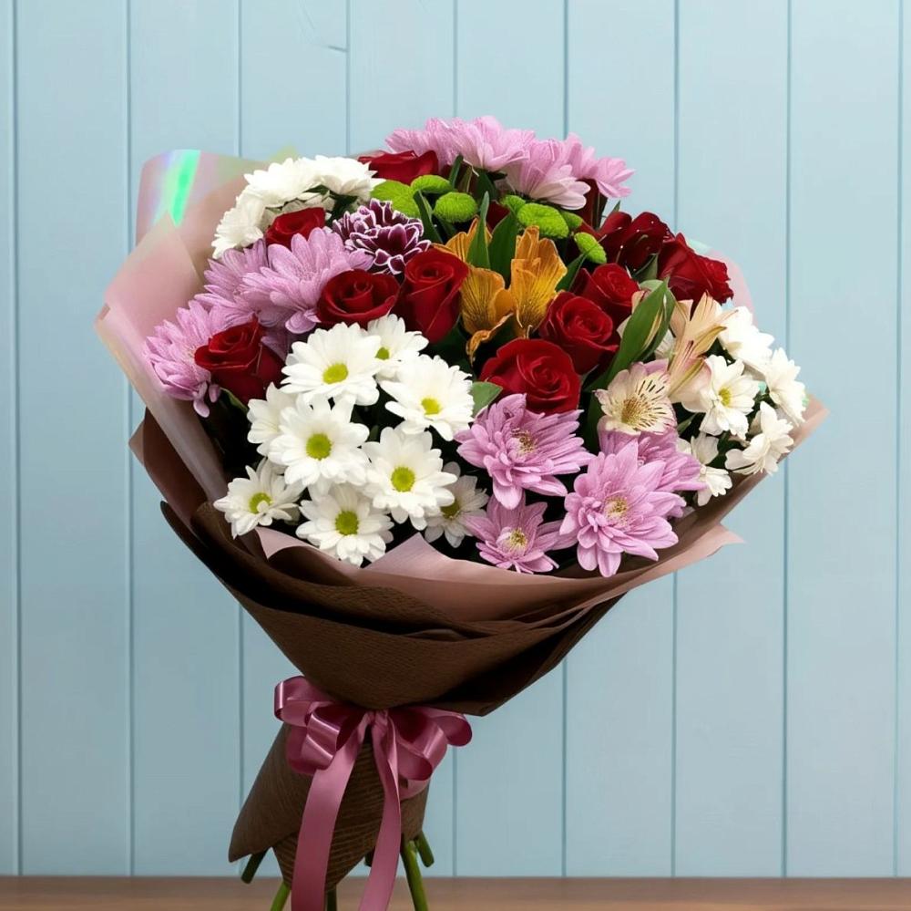 Букет цветов из: Розы, Хризантемы и Альстромерии в Ясной Поляне