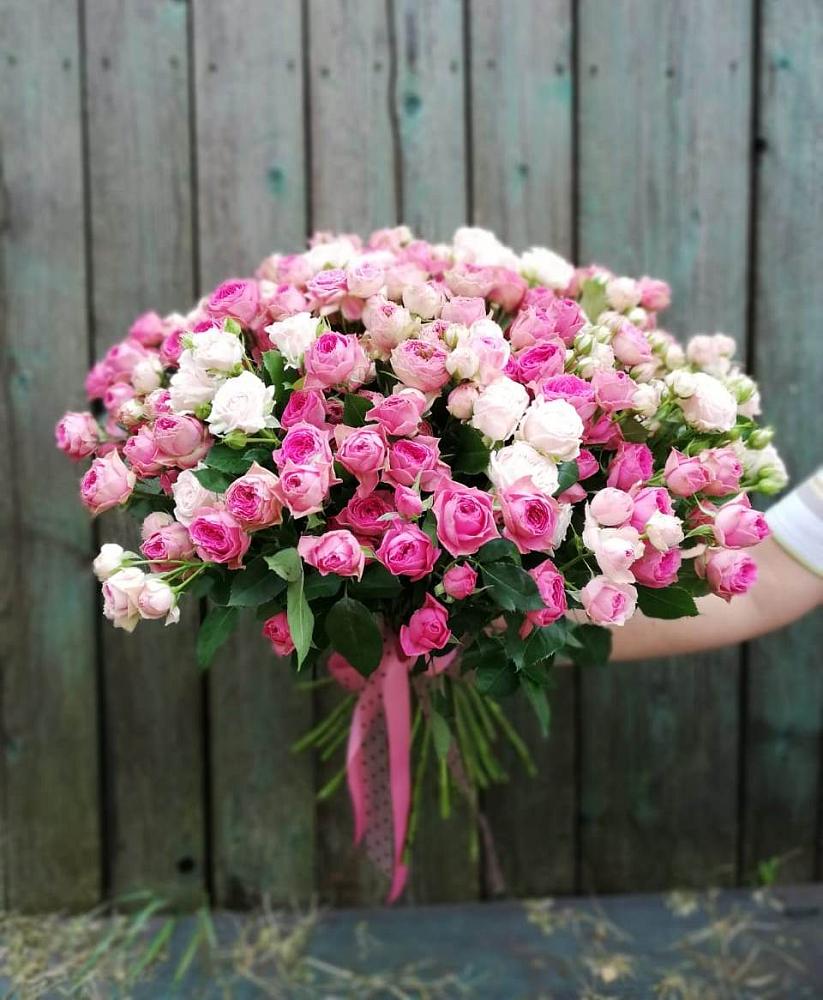 Букет Розовые кустовые розы Натали и Лав Лидия в Ясной Поляне