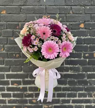 Букет цветов из:  Герберы и Хризантемы в Ясной Поляне