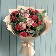 Букет цветов из:  Гвоздики и Розы #REPLACE_PRED# Ясной Поляне