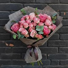 Букет цветов из:  Розы в Ясной Поляне